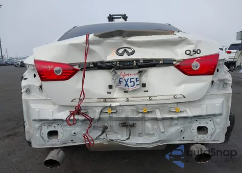 2015 Infiniti Q50 Premium z USA, uszkodzony, nr VIN JN1BV7AP4FM354803